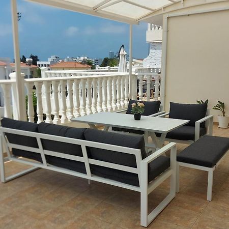 Nissi Golden Sands Sea View 2 Bedroom Apartment Ayía Nápa Extérieur photo