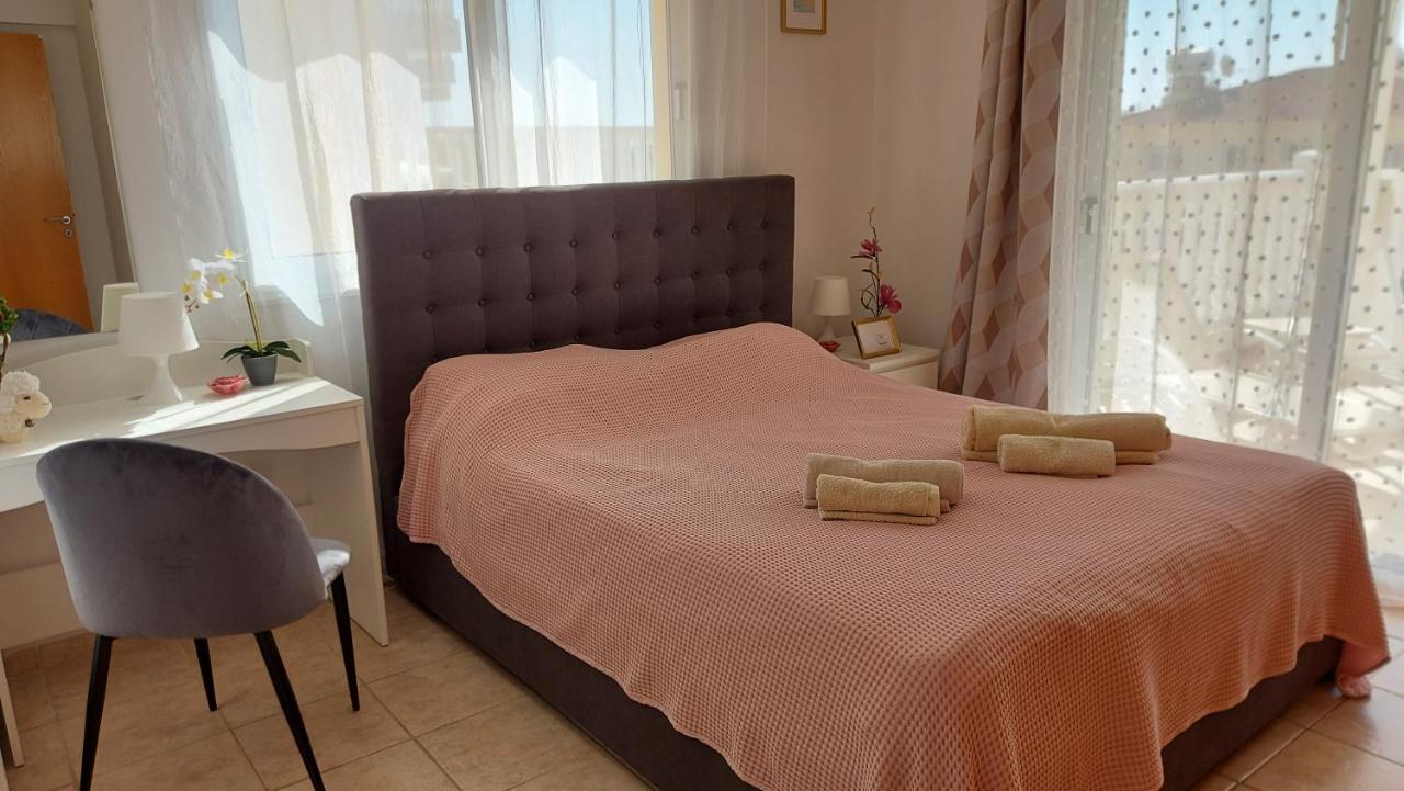 Nissi Golden Sands Sea View 2 Bedroom Apartment Ayía Nápa Extérieur photo